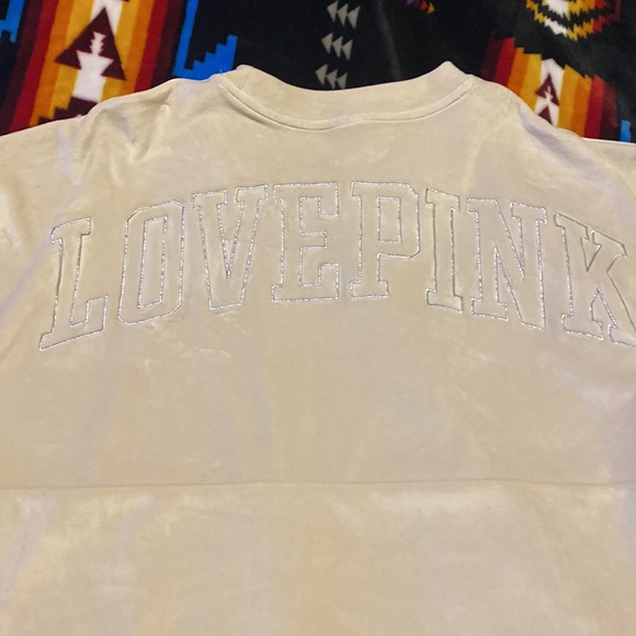 New only wore 1 time Victoria secret pink sweater size lg - Picture 3 of 3